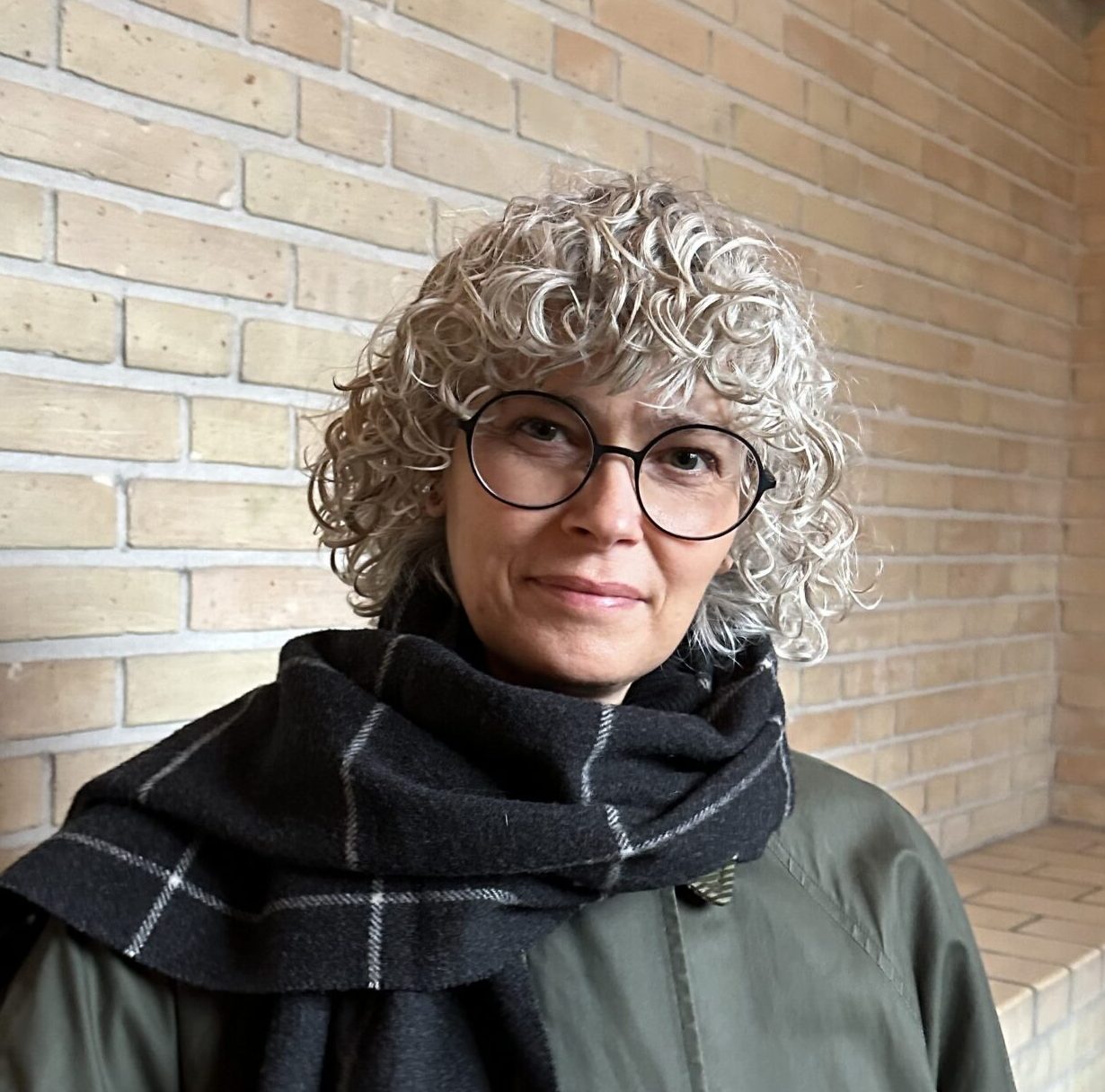 Psykolog i RIbe med bred erfaring inden for børn, unge og forældre, voksne. Samt supervision til fagpersoner.